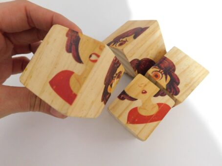 Rompecabezas en cubos imagen emociones